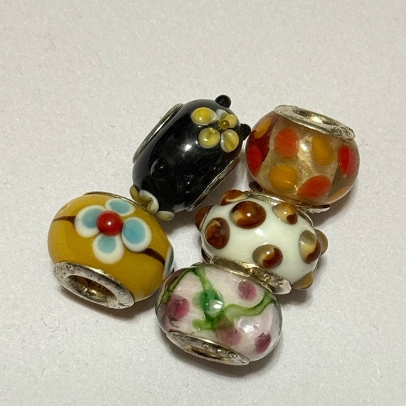 925 Jewelry - Sterling silver 925 beautiful Charm beads preowned Charms
